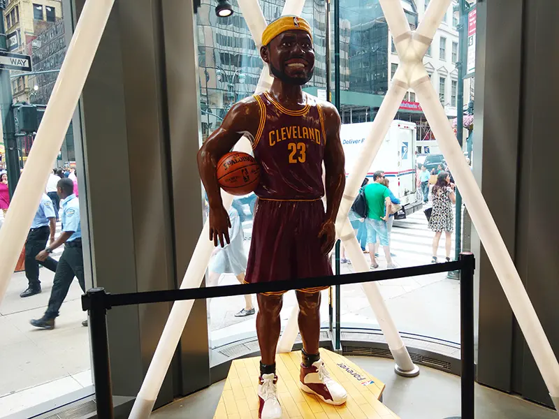 MY TRIP TO THE NBA STORE IN NEW YORK