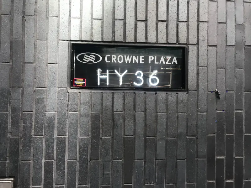 crowne plaza hy36