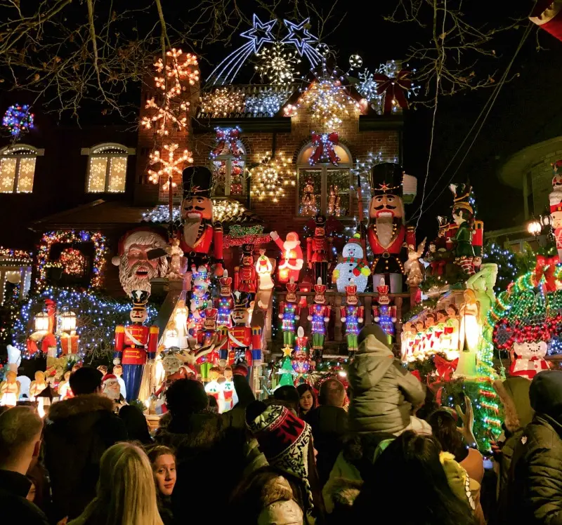 Decoração da casa de Natal em Dyker Heights quebra-cabeça em