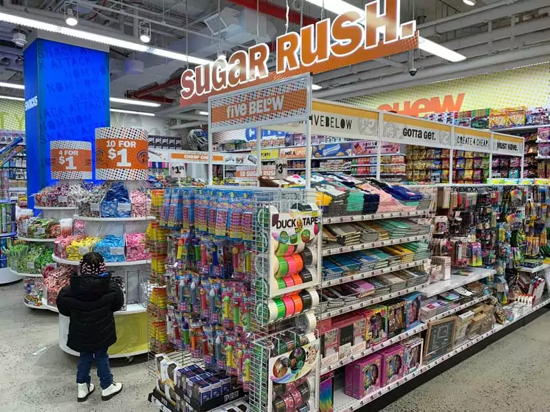 five below em nova york