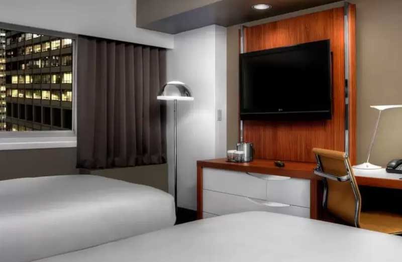 hotéis em nova york que não cobram taxa de resort